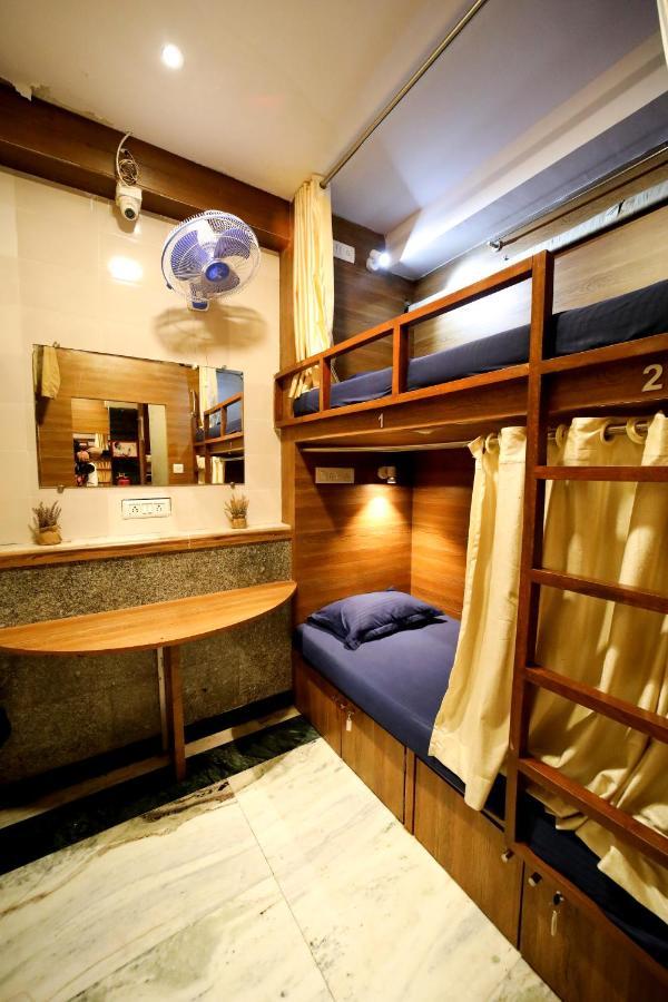 Maple Social Hubz-Hostel Mumbai Exterior foto