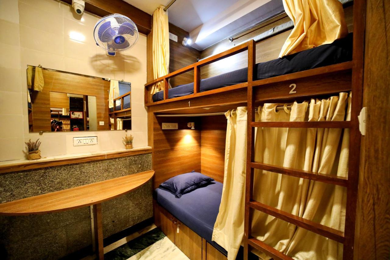 Maple Social Hubz-Hostel Mumbai Exterior foto