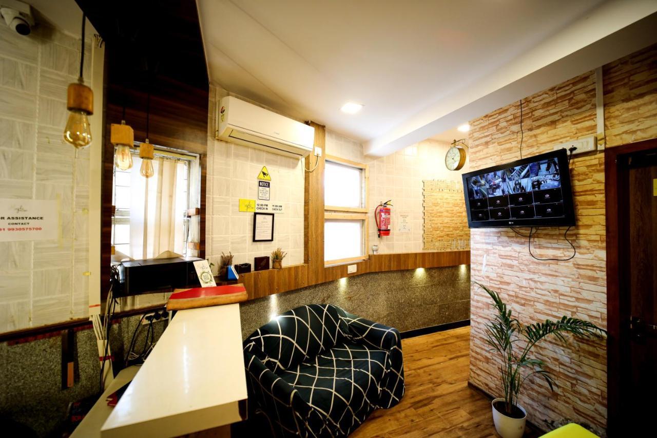 Maple Social Hubz-Hostel Mumbai Exterior foto