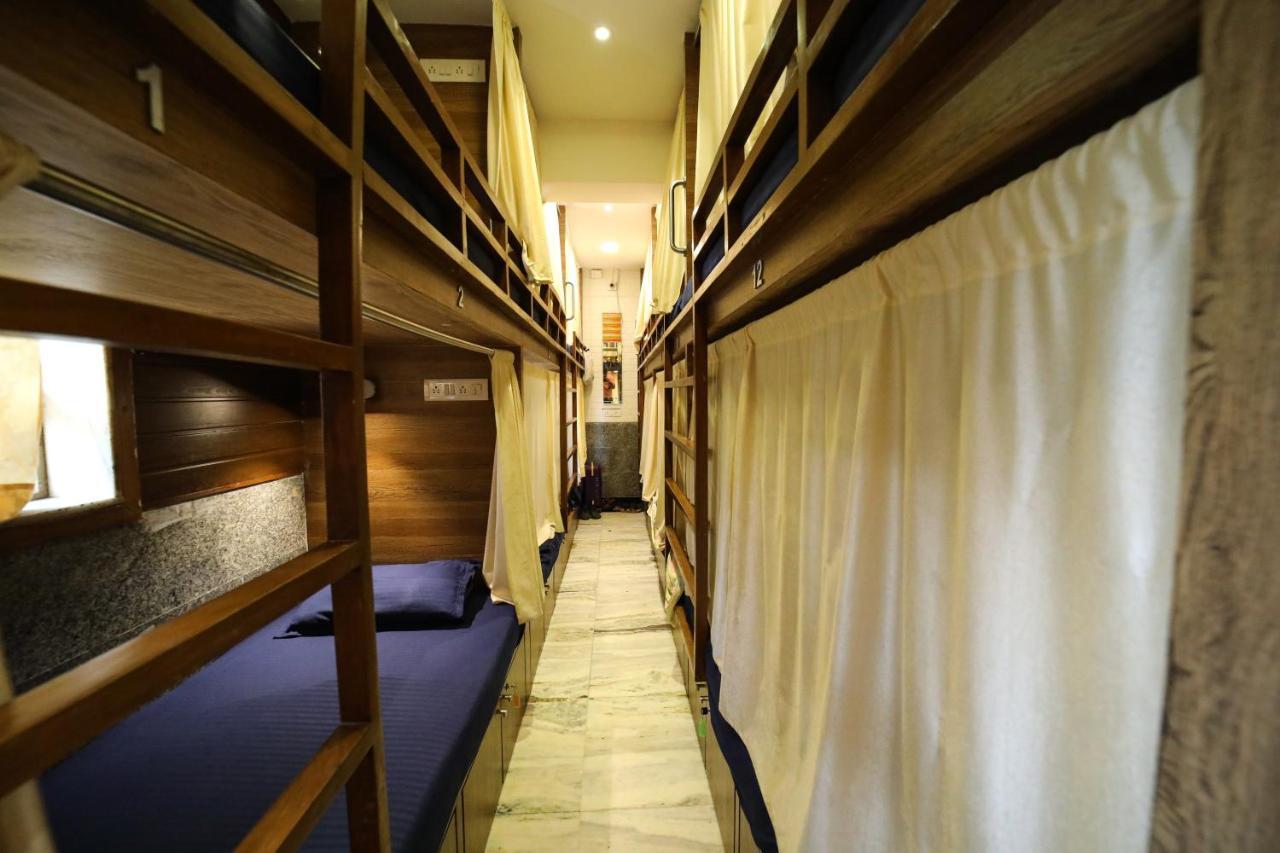 Maple Social Hubz-Hostel Mumbai Exterior foto